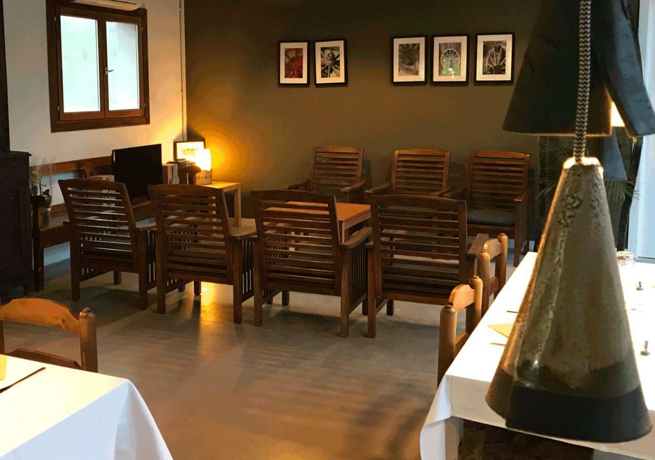 Gasthaus Cal Carreter Mieres  Exterior foto